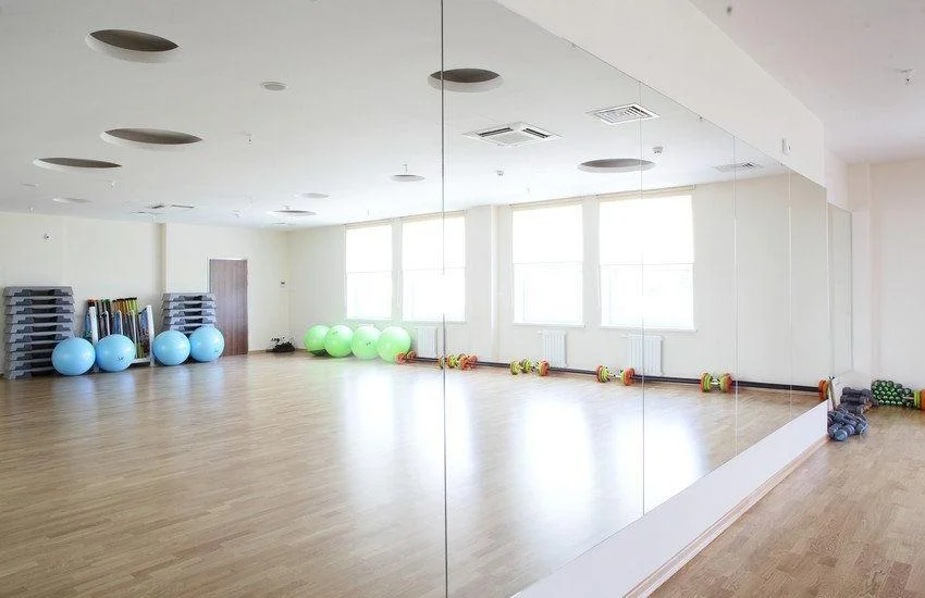 Gyms & Leisure Centres Hard-wearing, easy-clean and non-slip flooring solutions for gyms and leisure centres.